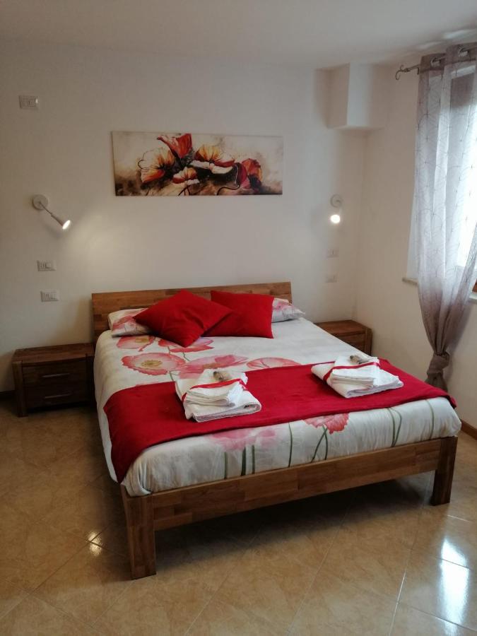 B&B La Casa Di Loretta Paderno Exteriér fotografie